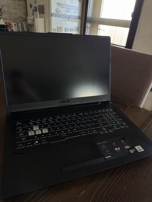 Laptop ASUS TUF F17, 17.3", i5 Gen 10, 16GB RAM, 512GB SSD, Impecabil