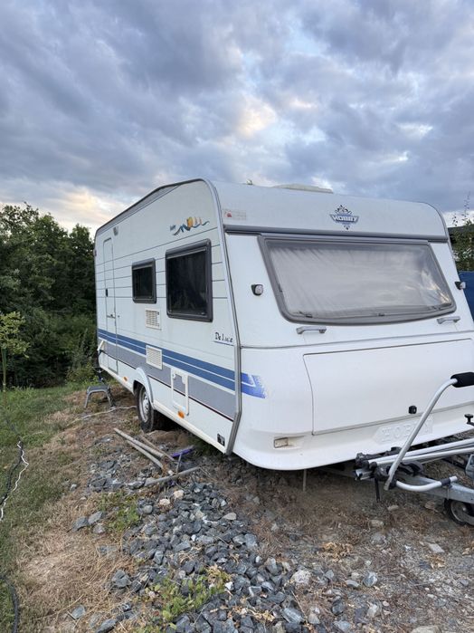 Rulotă Hobby De Luxe 1998 | Pat matrimonial | Baie cu WC și duș | Frigider | Încălzire