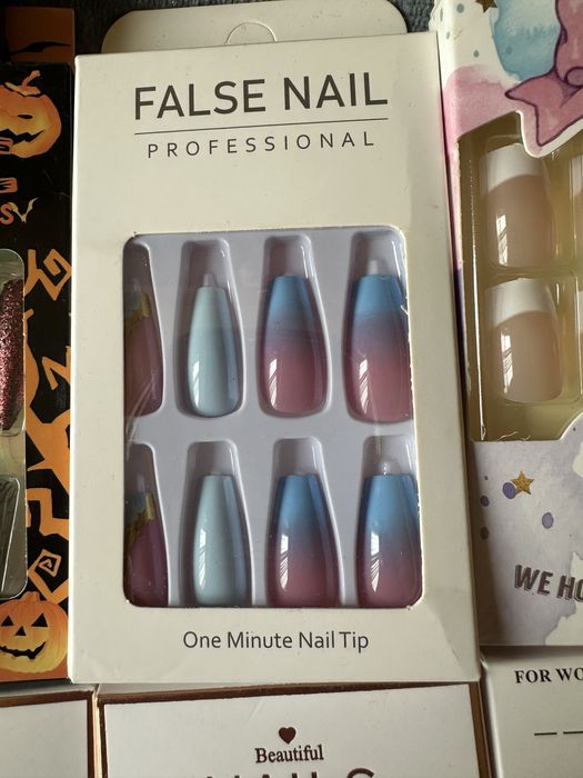 Изкуствени нокти