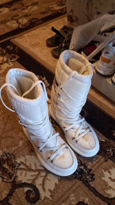 100% оригинални ботуши