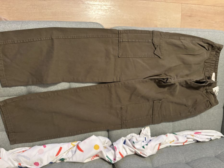 Vand pantaloni dama Stradivarius