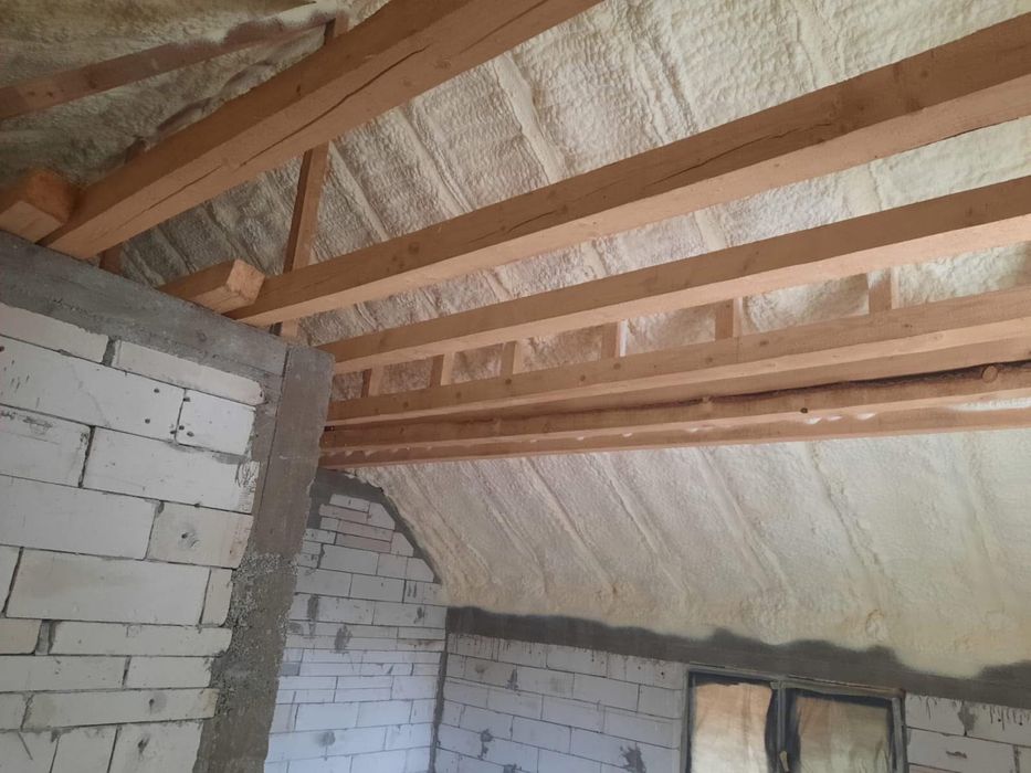 Izolatii Termice cu Spuma Poliuretanica