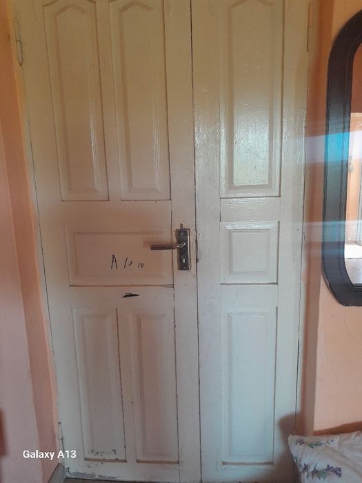 Двери деревянные