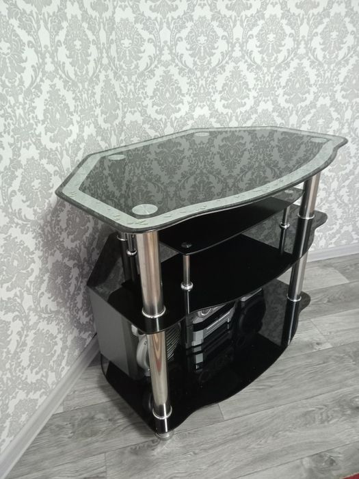 Продам тумба под телевизор