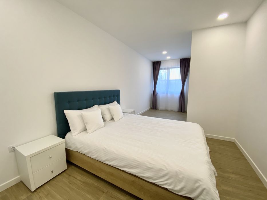 Apartament 2 camere ,strada Plopilor,zona Platinia.