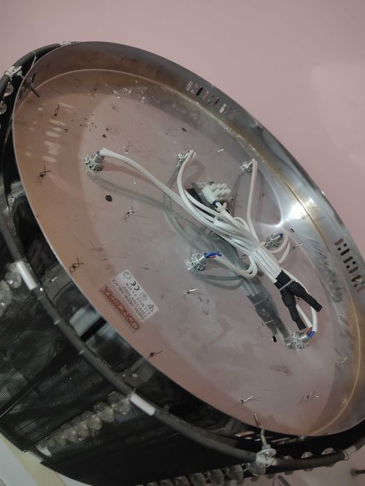 Полилей  кристали