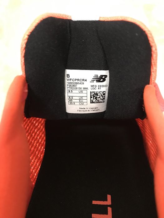 Adidasi New Balance Noi