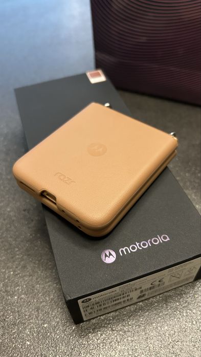 Motorola razr 50 Ultra, Dual SIM, 512 GB, 12 GB RAM, Mocha Mousse