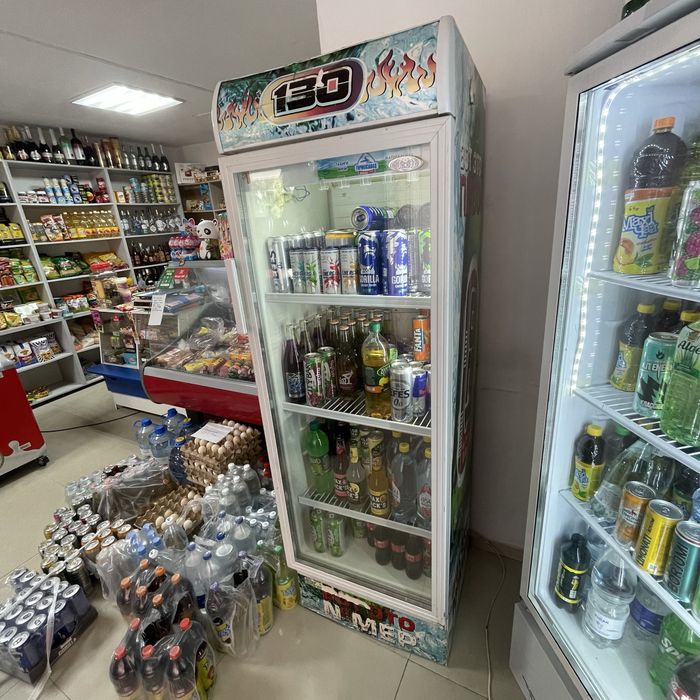 Продам ветринный холодильник