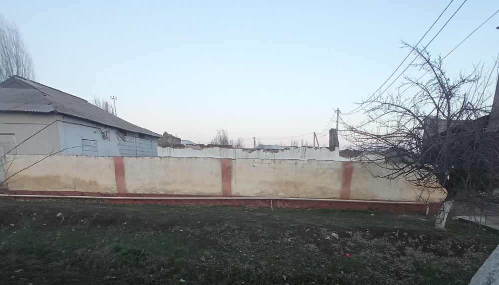 Yer sotiladi 10sotx yoʻlni yuzida oʻrta Chirchiq tumani