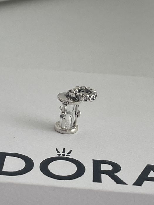 charm pandora Time is precious