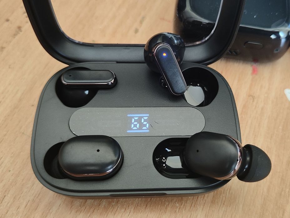 Căști wireless earbuds