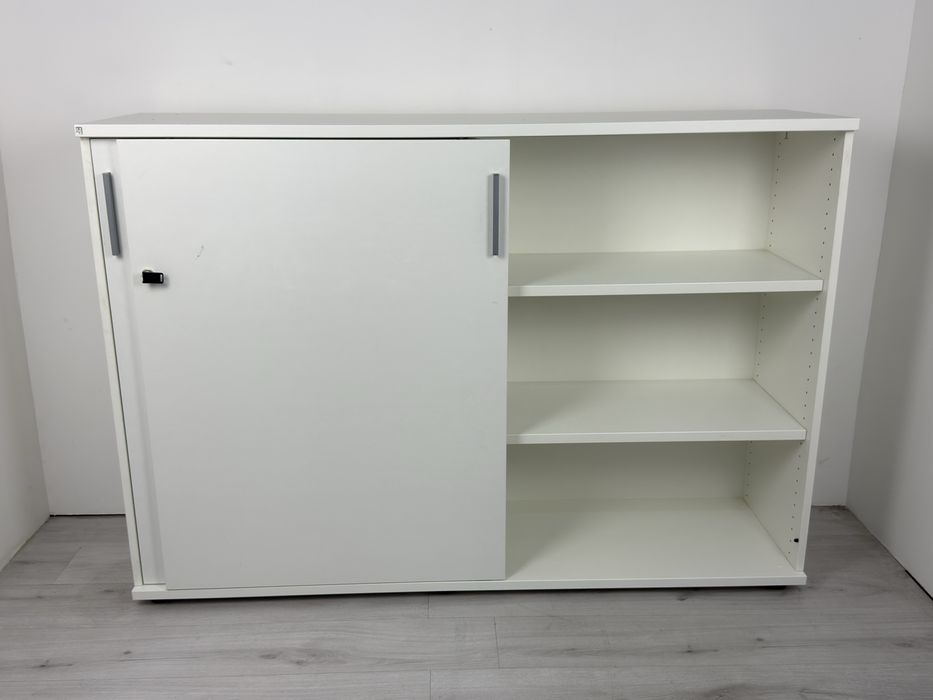 Шкафове за офис - съхранение и ефективност: