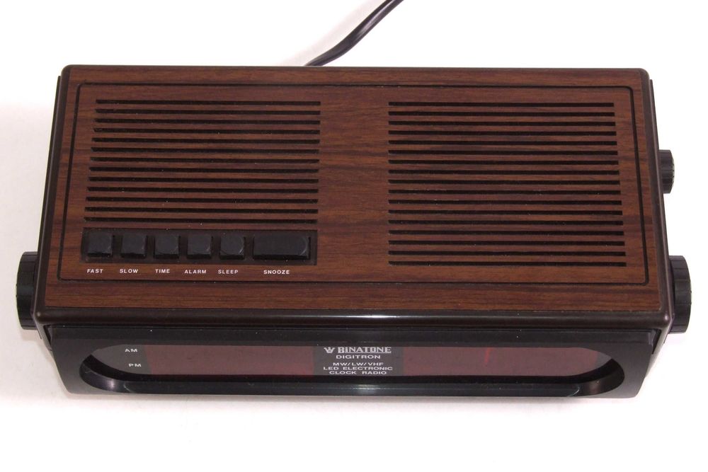 Radio - Ceas englezesc BINATONE (unde lungi, medii, ultrascurte)