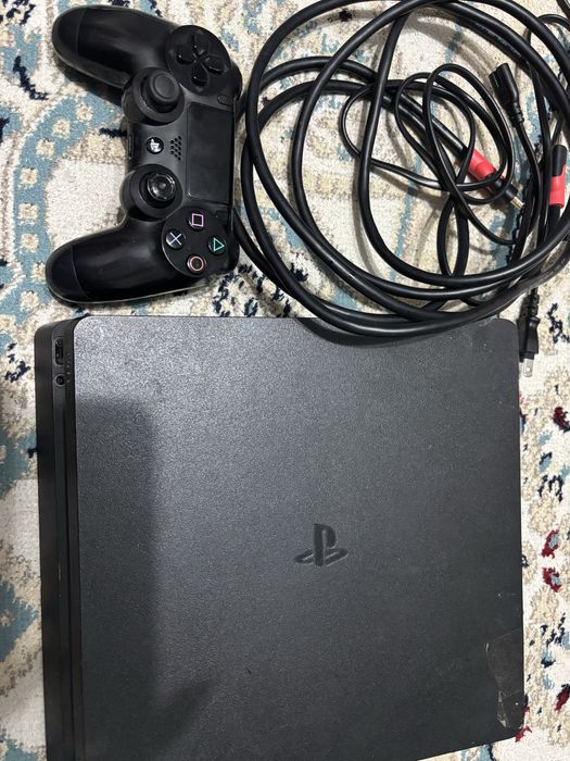 Продам PlayStation PS четыре