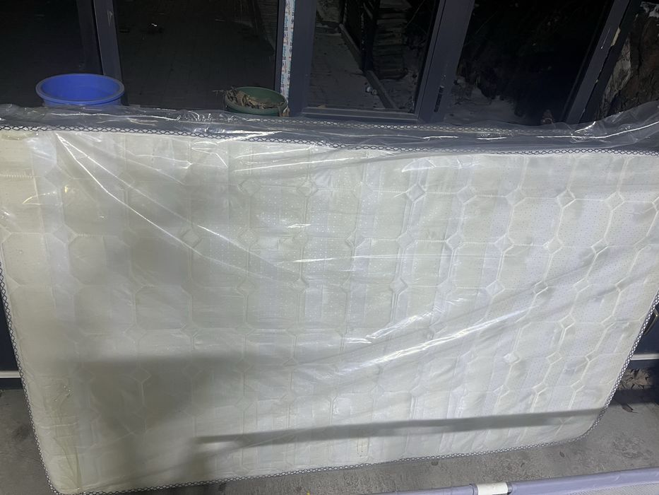 Продам матрас новый