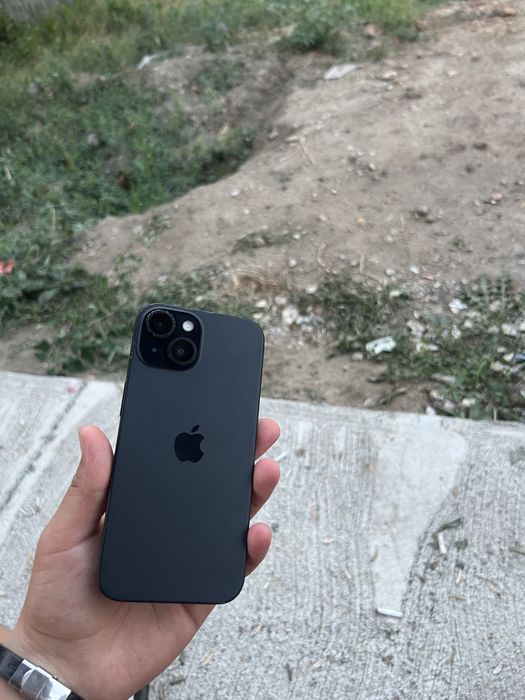 Vand iphone 15 simpu ,black ,sau schimb