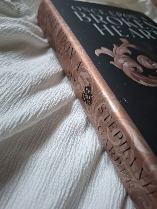 Once upon a broken heart- Stephanie Garber