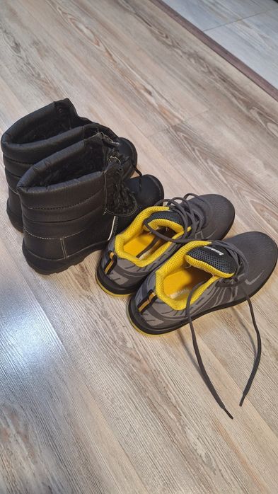 Продам спец обувь.