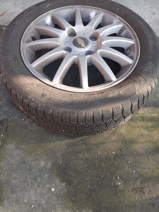 Vînd 4 roti si roata de rezerva