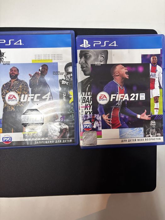 Sony PlayStation 4