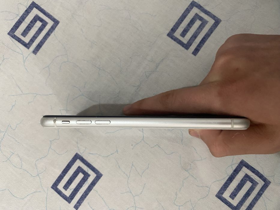 Айфон хр 64 гега