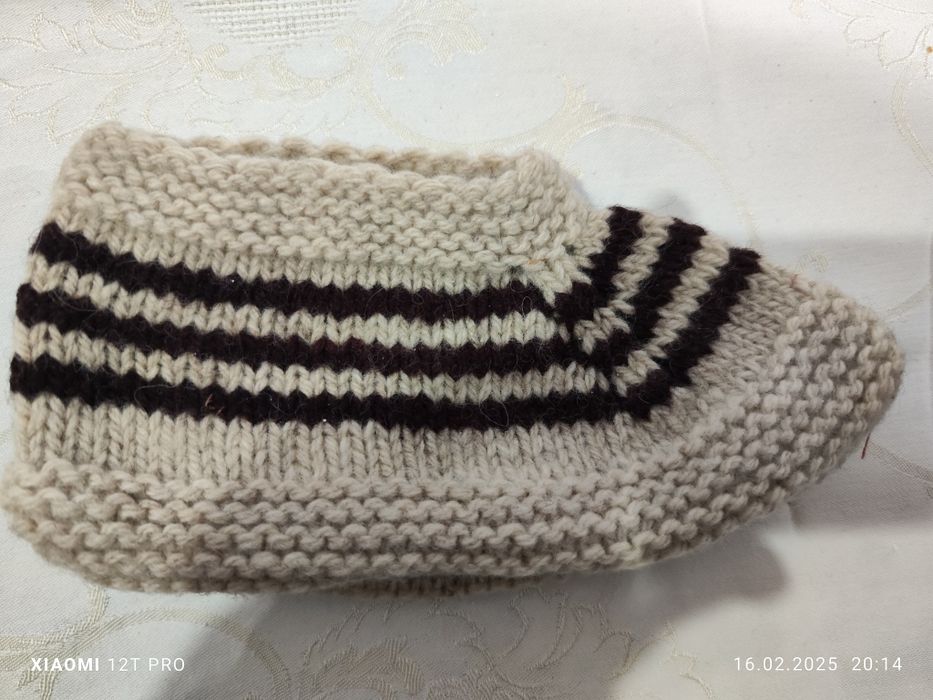 Ръчно плетени вълнени терлици