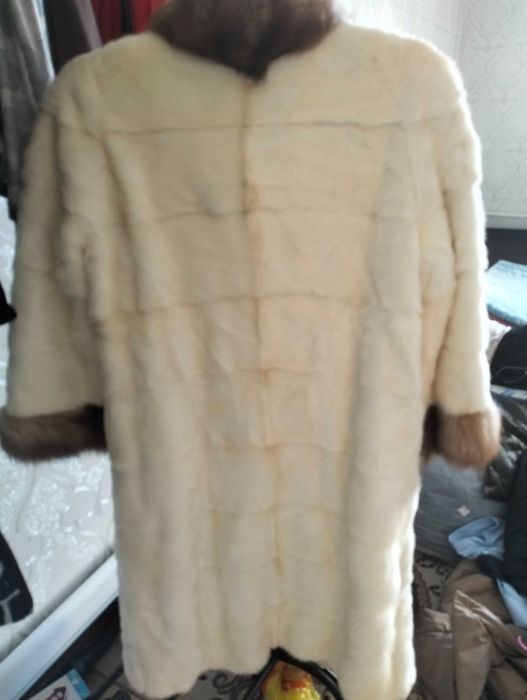 Продам шубу норковую