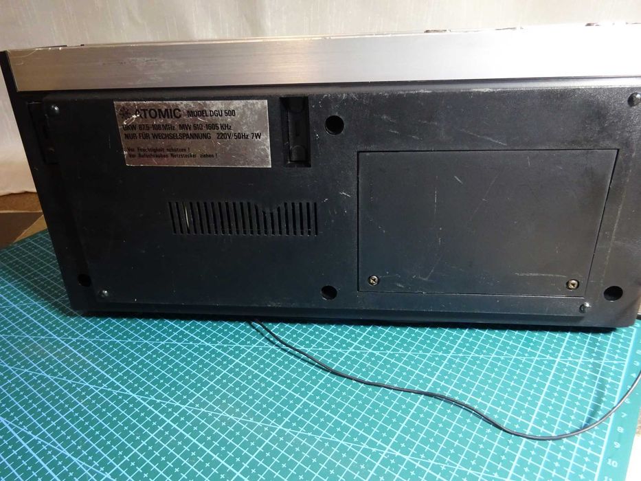 Aparat radio vintage cu ceas vfd /Atomic DGU 500