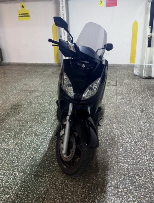 Yamaha X max -250