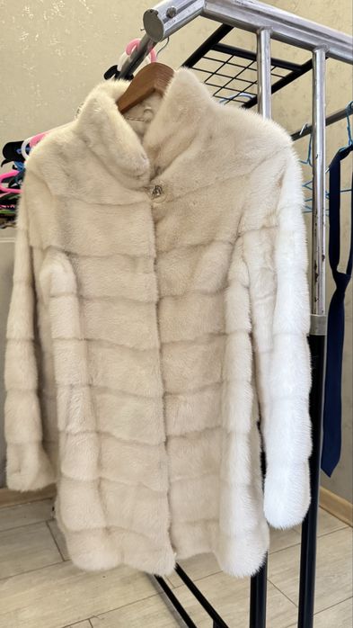 Продам Шубу норковоя