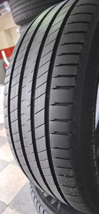 4бр. 245/50/19 Michelin RFlat 6.5mm грайфер,дт 19г.предлагаме монтаж--