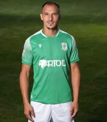 Tricou Fc Dumbravita cu autografe - Banii merg la un baiat bolnav.