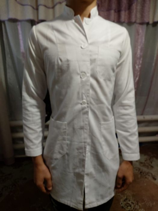 Срочно продам медицинские халаты