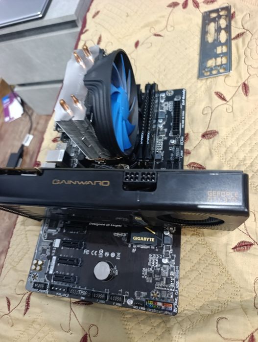Kit placa + procesor Intel i5 6600k+gigabyte GA-H110+ 16gb rami