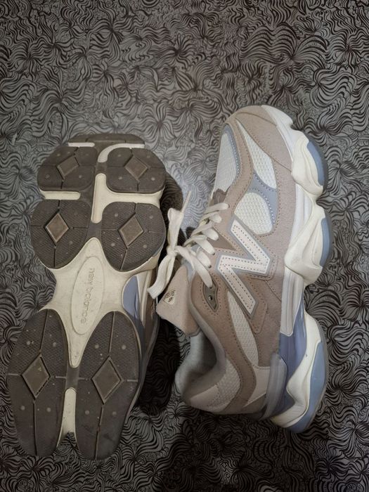 Продам мужские кроссовки 43 размера