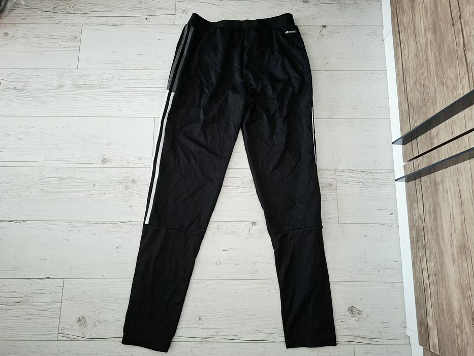 Adidas-Ориг. Долнище Ново!