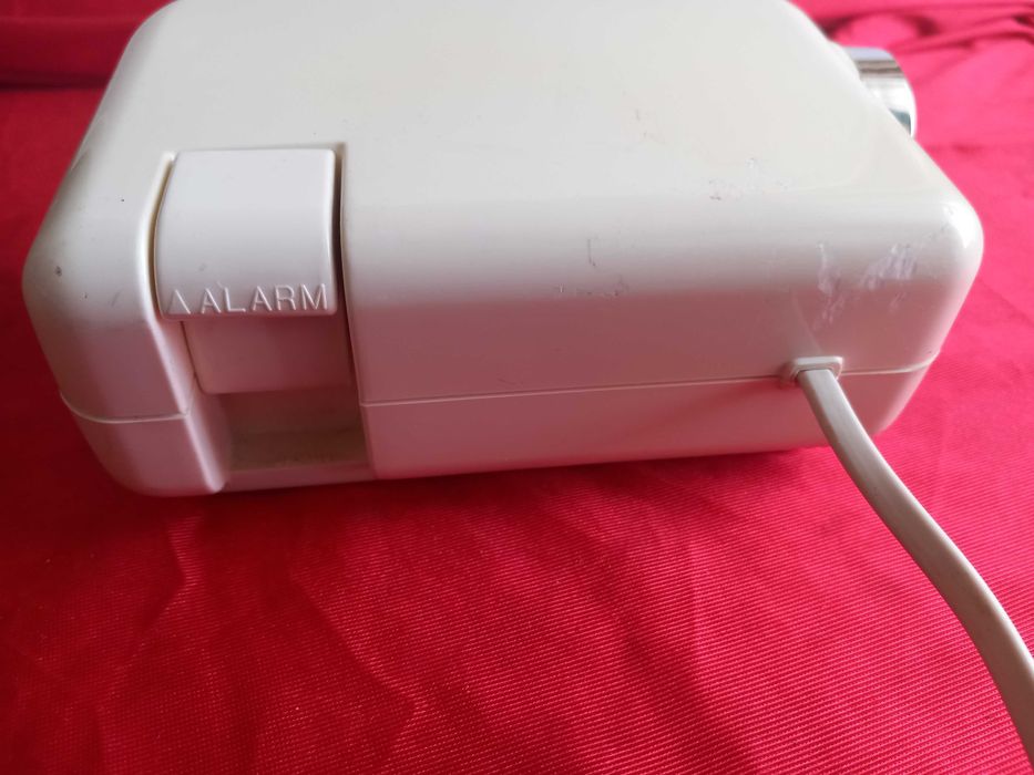 Sanyo ,Флип Часовник с Будилник