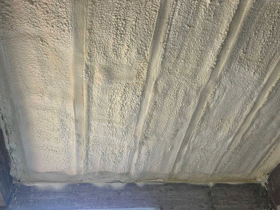 izolatii spuma poliuretanica