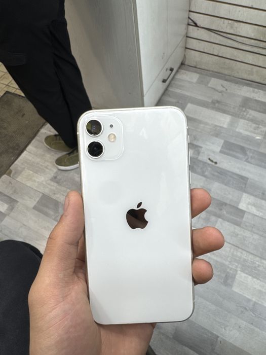 iPhone 11 oq 128 gb