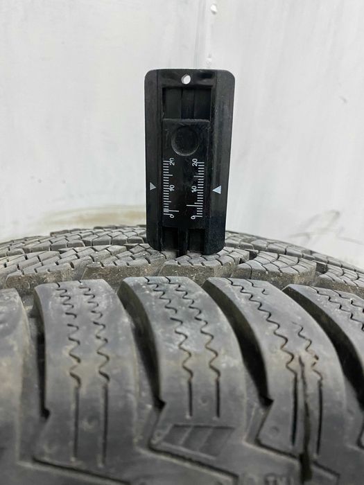 1021 4Бр. Mercedes Vito джанти 5x112 с зимни гуми 205/65/16C