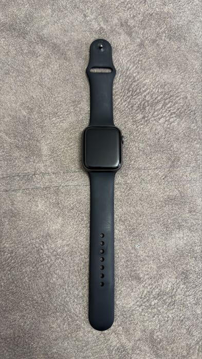 Продам Apple watch 4 series