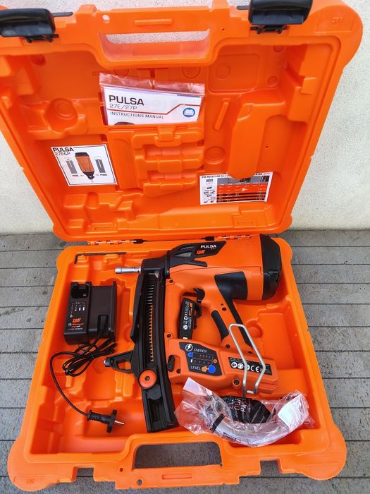 Pistol cuie beton spit pulsa 27p. Impecabil. An 2025