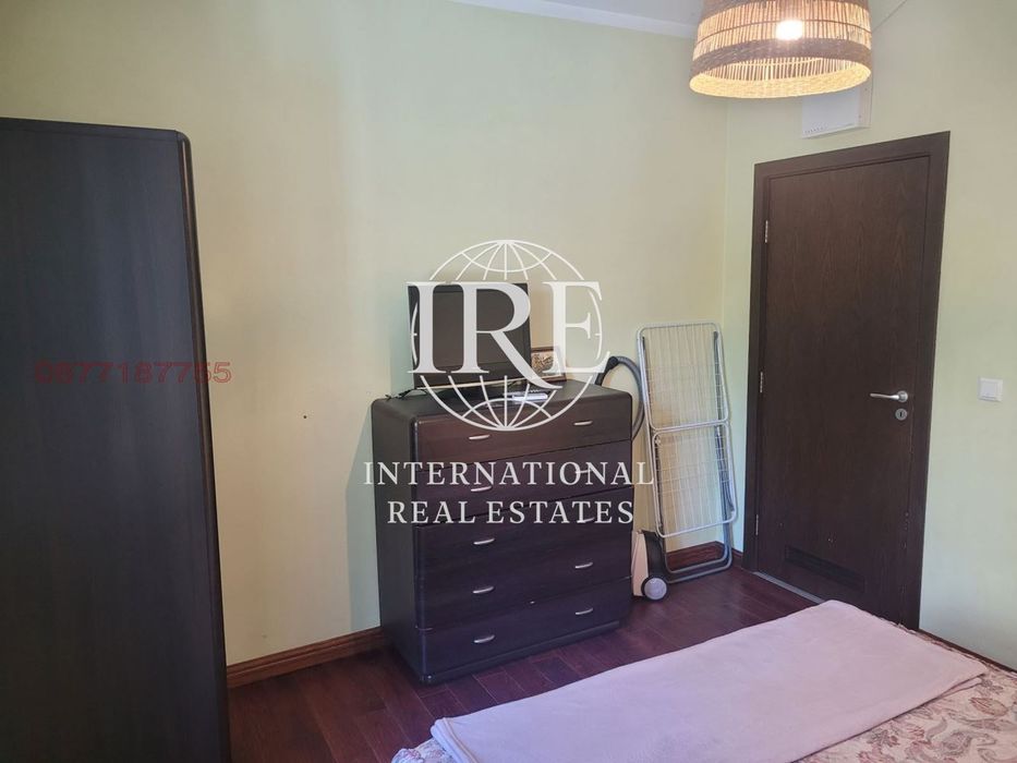 Продава се Четиристаен апартамент в Варна, ВИНС - 120 кв.м за 1530 €/кв.м - Снимка #6