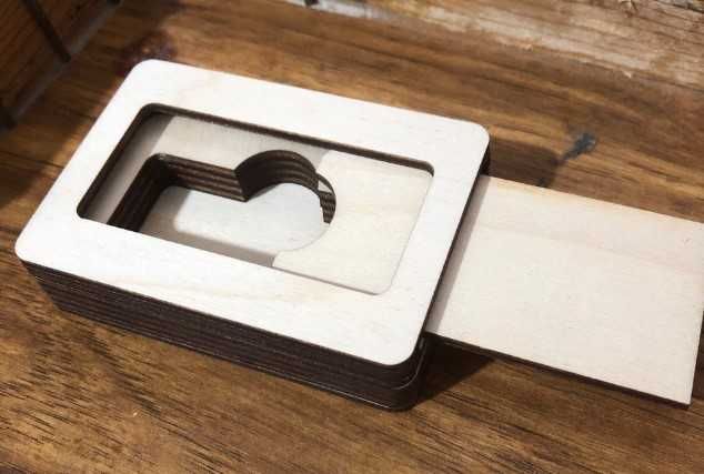 3д печать пластиковых изделий, лазерная резка фанеры.