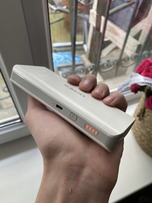 Повербанк 8000 romoss