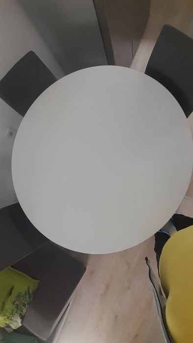 Masa rotunda bucatarie