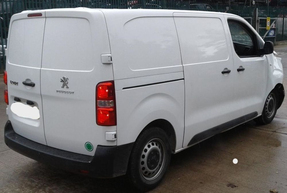 Dezmembrez Peugeot Expert 2020 de 1.5 si 2.0 disel