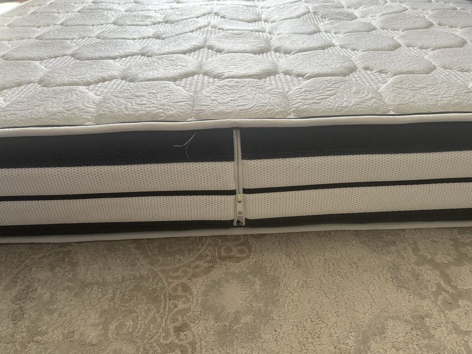 Продам матрас б/у в хорошем состояние