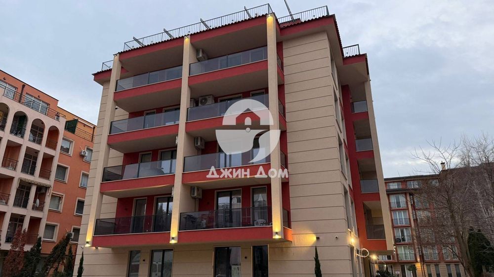 Тристаен апартамент в к-с „Съни Вю Централ“, к.к. Слънчев бряг